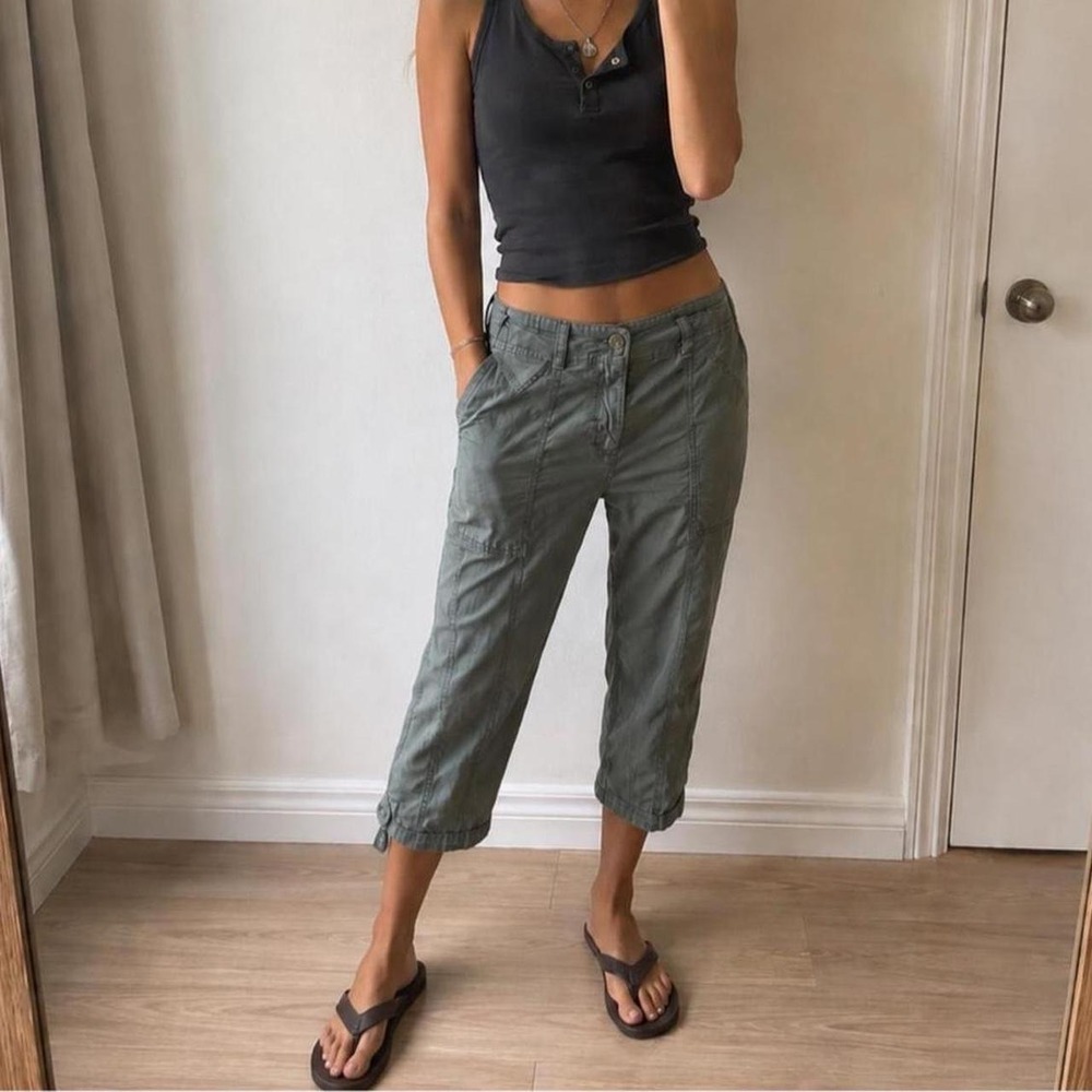 Reitmans Olive Green Utility Cargo Capris Low Rise Straight Leg Women 6 Gorpcore